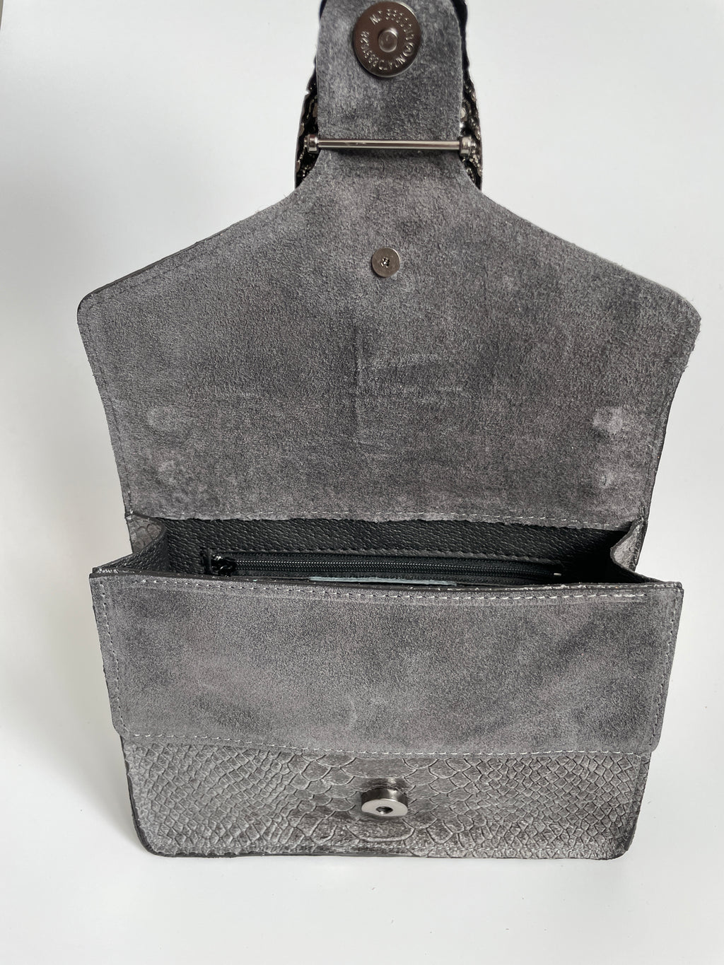 Bolso Bandolera de Piel con efecto Serpiente Gris