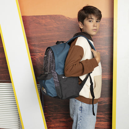 Mochila Escolar Gabol ROAD Azul Petróleo Mediana con Espalda Acolchada y Detalles Reflectantes